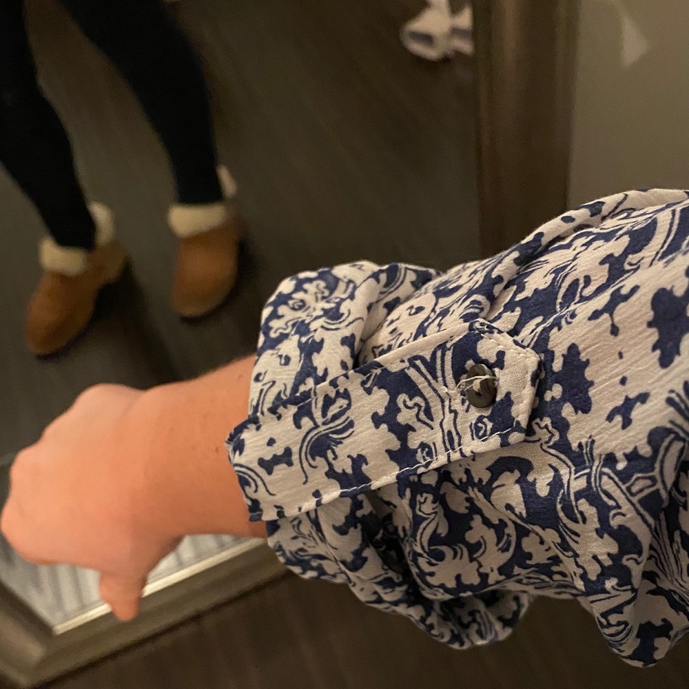 Patterned Top. Never Worn! - image 5